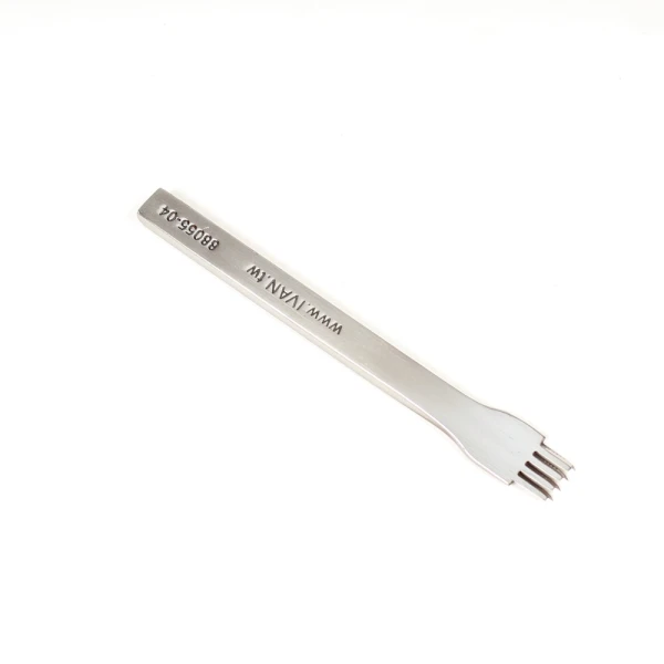 Tenedor Guarnicionero inox 4 puntas. REF 004555