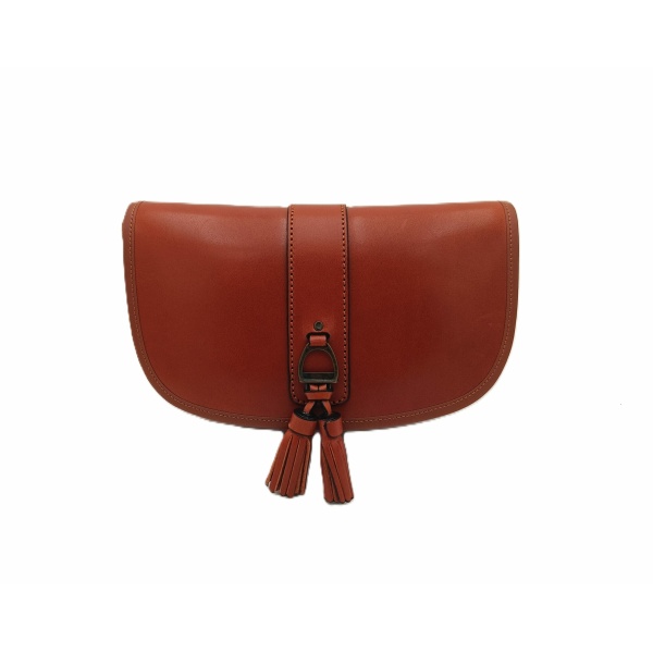 Bolso amazona piel extra Estribo y moña mod: 80. REF 007895