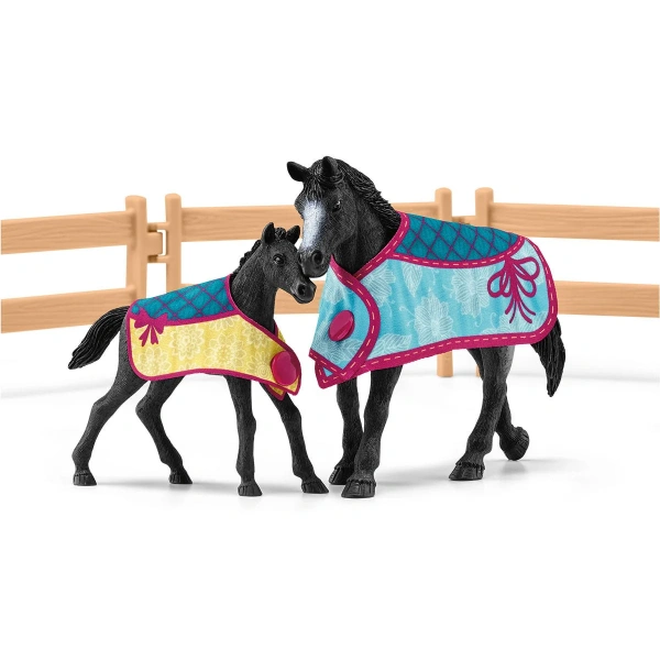 Schleich 42611 Box para caballo con yegua y potro. REF 013116 - Imagen 3